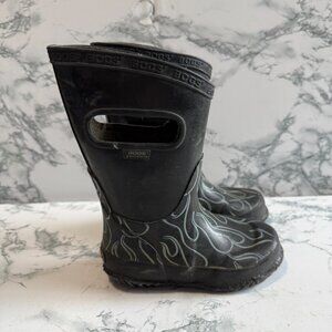 Bogs Infant 7 Rain Boot Waterproof Black Flames Outdoor Rubber Pull On Shoe